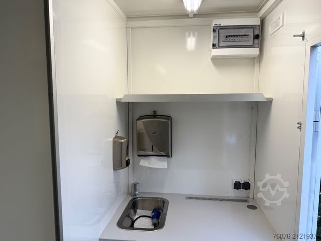 Anhänger BLYSS Langläufer Heizung/Diesel WC Küche/ Lithium Batt