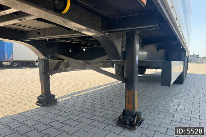 Suitcase Krone SD / Drum brakes / Double Stock / Damaged