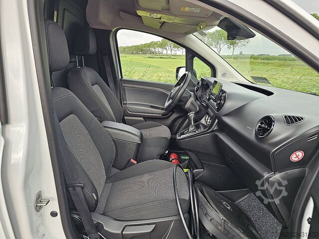 Suitcase MERCEDES-BENZ ECITAN 51kWh L1 290Km WLTP