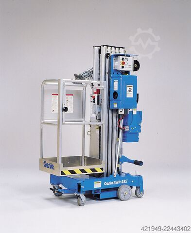Vertical / Personnel Lifts Genie AWP-30S AC