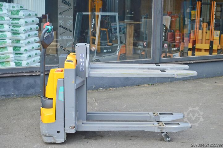 Niederhubwagen Jungheinrich EMD 115i