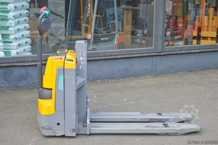 Niederhubwagen Jungheinrich EMD 115i