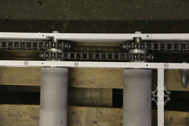 Roller conveyor driven unbekannt Rollenbreite 557 mm