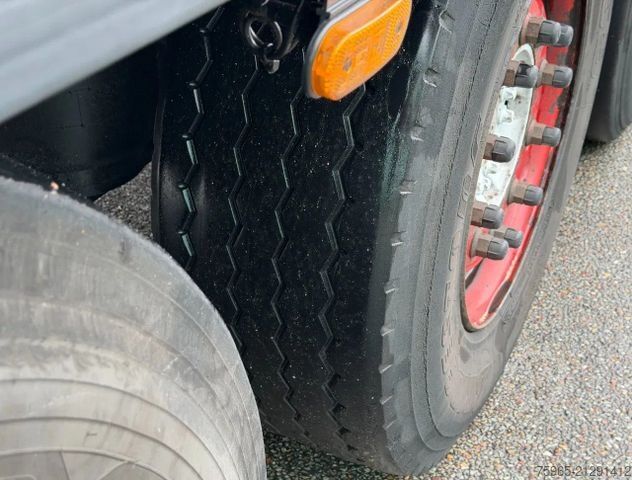 Kühlauflieger SCHMITZ CARGOBULL SCB*S3B THERMO KING SLXe 400 LIFT AXLE FLOWERWID