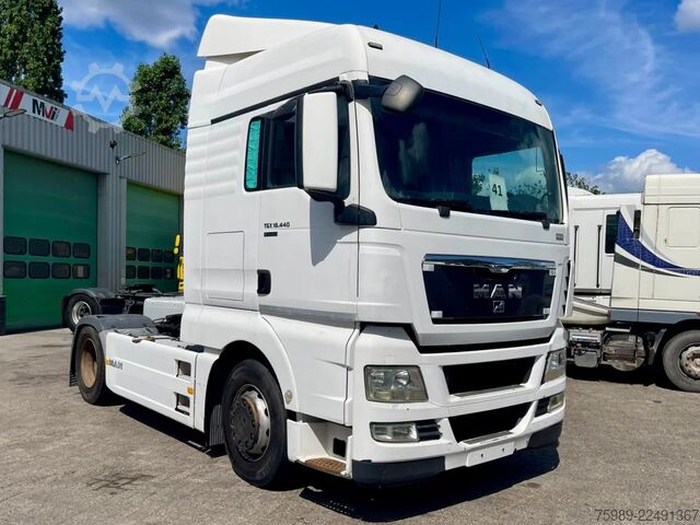 Standard-SZM MAN TGX 18.440 RETARDER, FRIGO, 2 beds