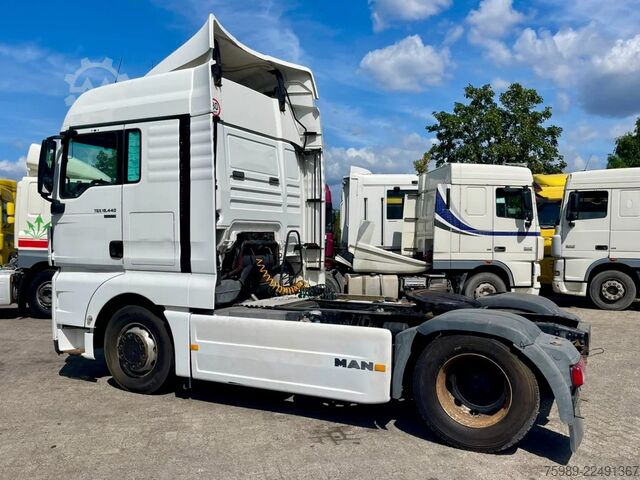 Standard-SZM MAN TGX 18.440 RETARDER, FRIGO, 2 beds