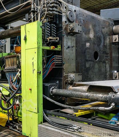 Spritzgießmaschine Engel DUO