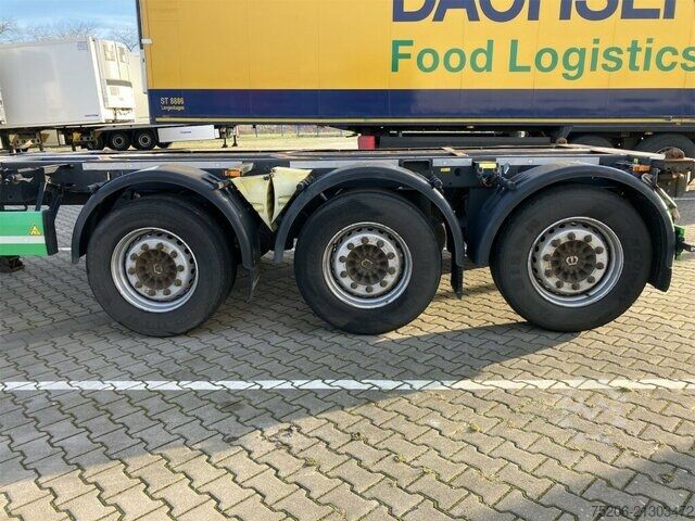 Auflieger-Wechselfahrgestell Krone Box Liner TU70