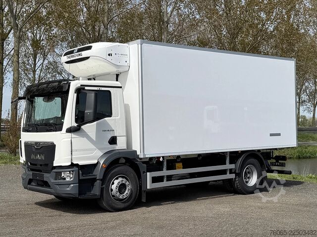 Refrigerated/frozen transport MAN TGM 18.250 Bb CH Refrigerated Box Truck