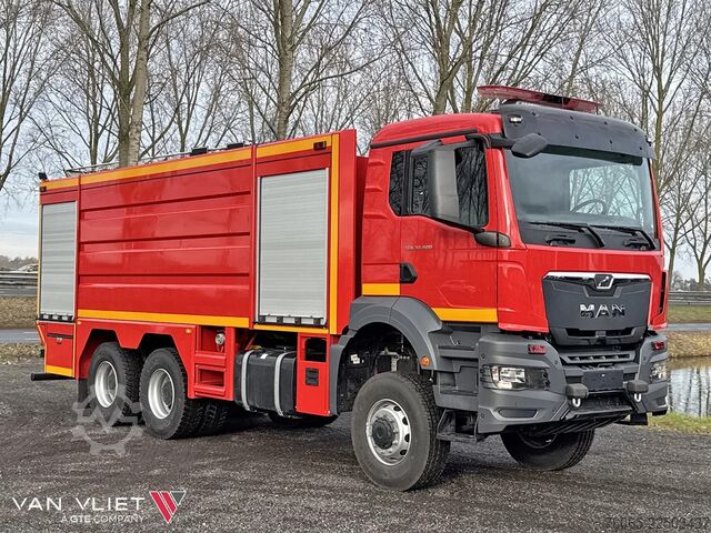 Fire engine MAN TGS 33.400 BB CH Fire Fighter Truck (14 units)