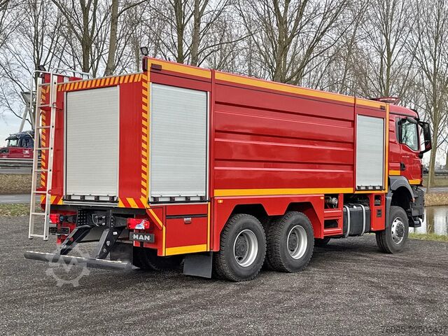 Fire engine MAN TGS 33.400 BB CH Fire Fighter Truck (14 units)
