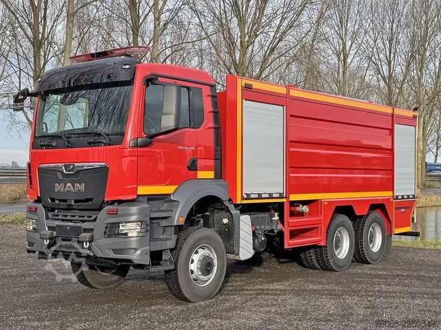 Fire engine MAN TGS 33.400 BB CH Fire Fighter Truck (14 units)