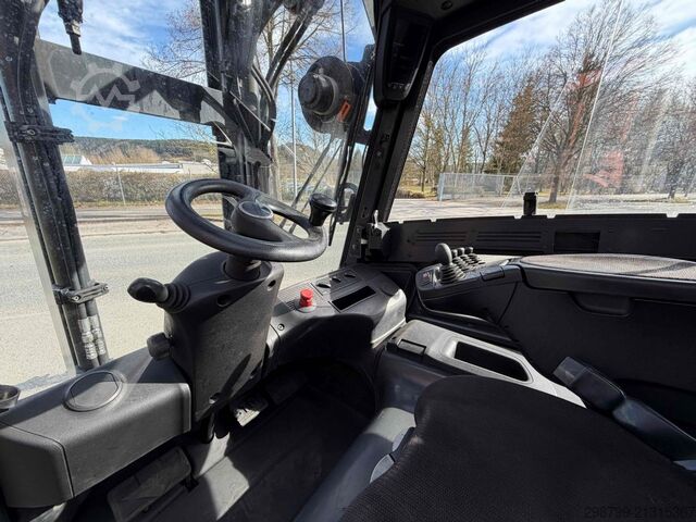 Elektro 4 Rad-Stapler Linde E35HL-01