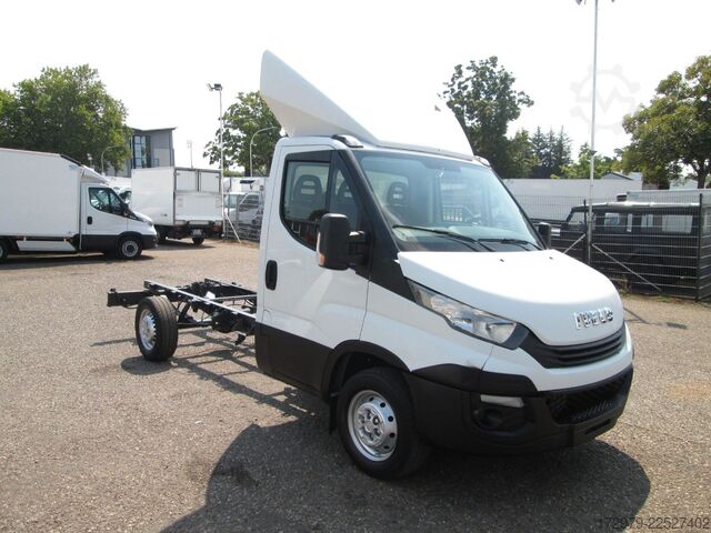 Van chassis IVECO 35 S12 *Fahrgestell*Euro6*