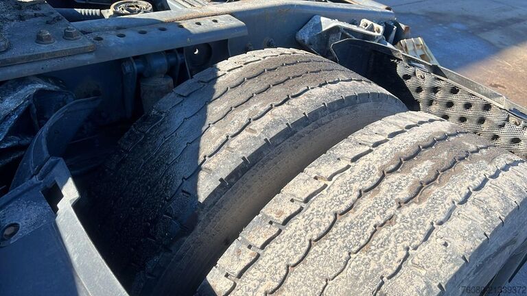 Standard tractor DAF XF 460 (BOITE MANUELLE / MANUAL GEARBOX / PROPRE)