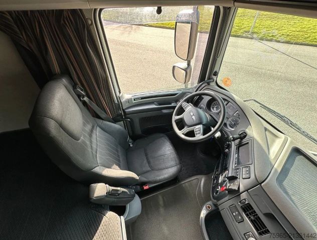 Refrigerated truck DAF XF 480 FAR SSC 6X2 50 CC COMBI 2x LIFT CARRIER T