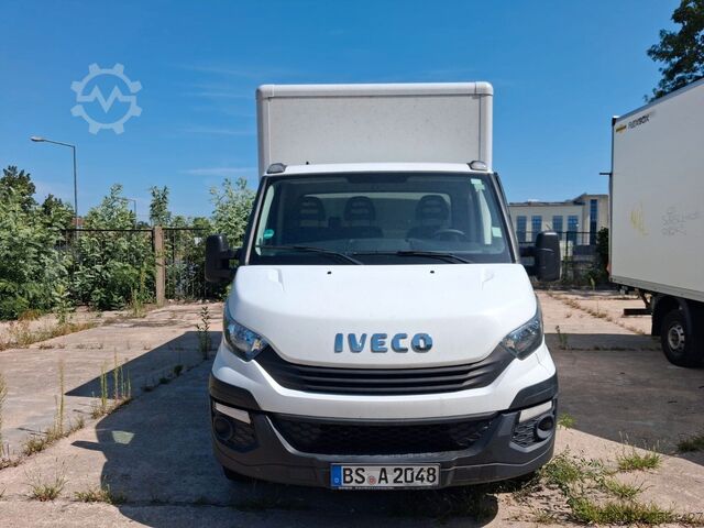 Transporter mit Koffer IVECO Daily 35S14