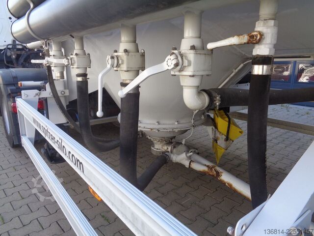 Siloauflieger SPITZER SF 2734/2P Silo 34.000 L 2 Kammern Liftachse