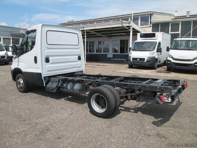 Van chassis IVECO 35c14 CNG 3.0 *Fahrgestell*Euro6*
