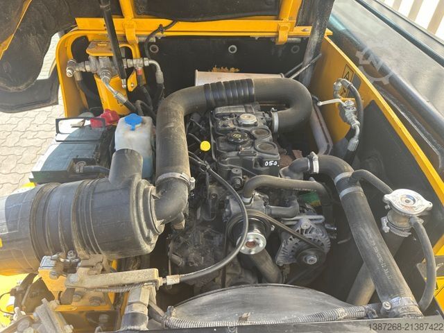 Other JCB 520-40 / 2017 BJ / 2.297 Bh / 4 Meter / 2 Tonnen