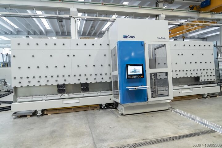 Vertical CNC working centre CMS Taktika