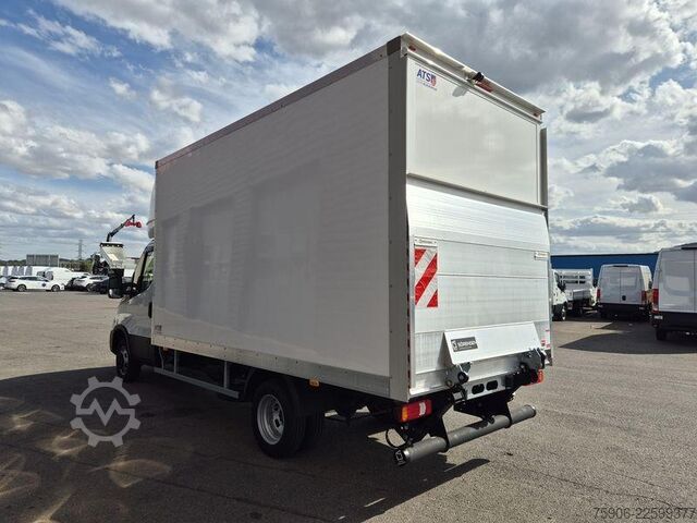 Hoher und langer Kastenwagen Iveco Daily