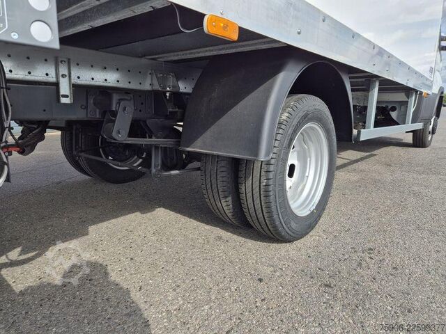 Hoher und langer Kastenwagen Iveco Daily