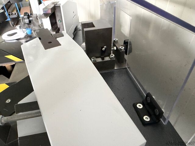 Corner crimping machine Pressta Eisele Pressta 2000