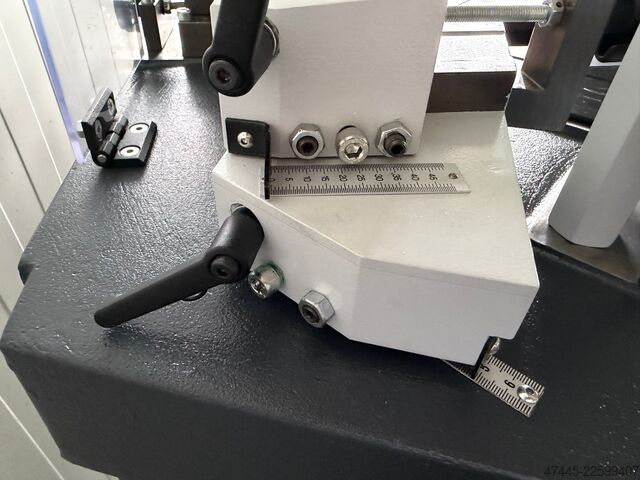 Corner crimping machine Pressta Eisele Pressta 2000
