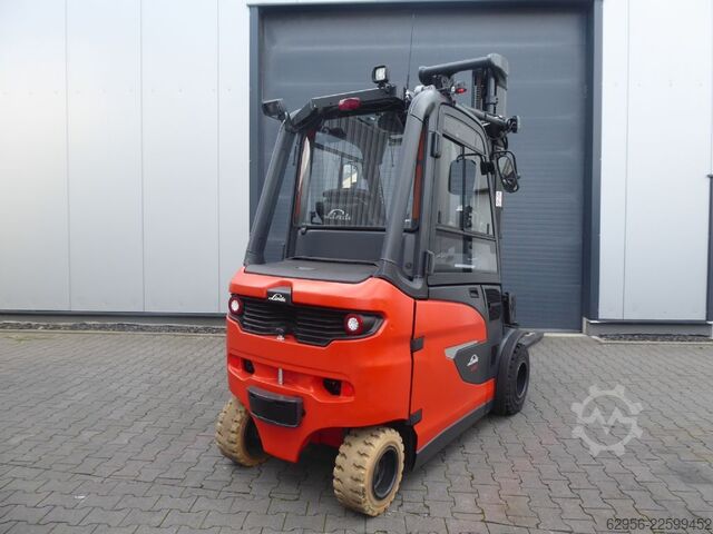 Electric 4-wheel forklift Linde E35HL