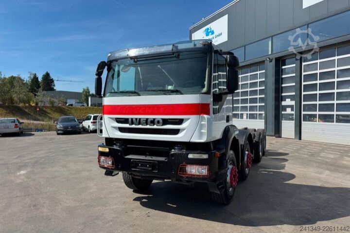 LKW-Fahrgestell IVECO 410T45 Trakker 8x4