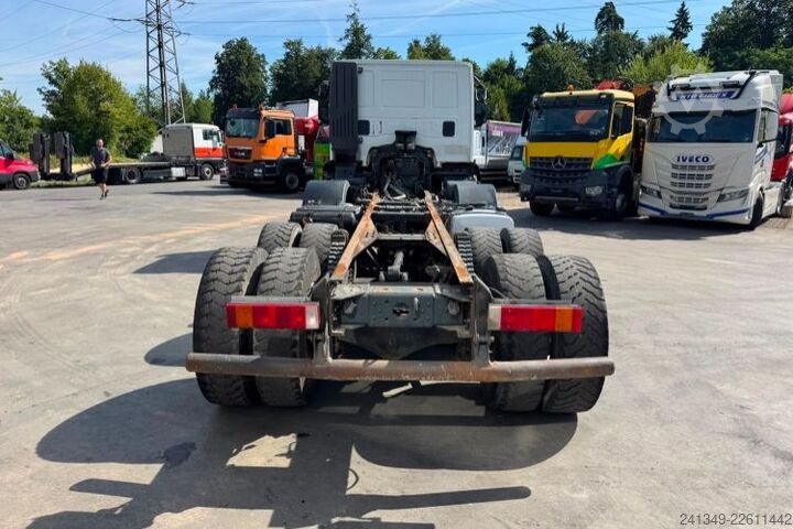 LKW-Fahrgestell IVECO 410T45 Trakker 8x4