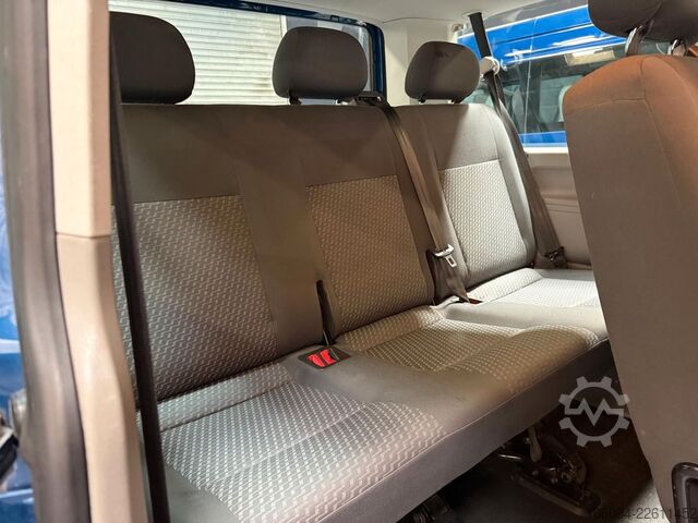 Kleinbus VW T5 Caravelle 4Motion 8 Sitze Klima STHZ 2.Hand