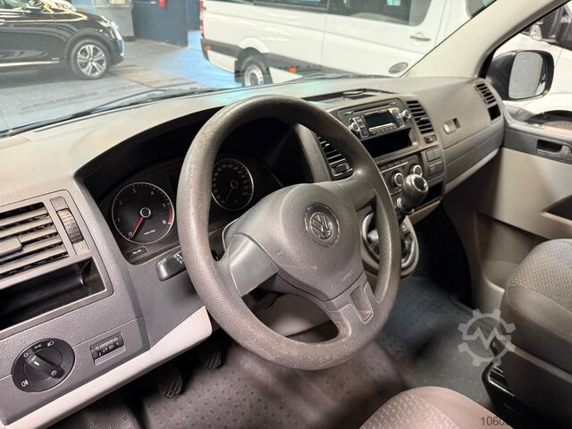 Kleinbus VW T5 Caravelle 4Motion 8 Sitze Klima STHZ 2.Hand