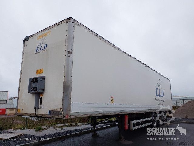 Box semitrailer Fruehauf Semitrailer Dryfreight Standard Porte relevante