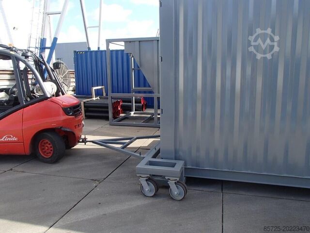 Loader/unloader  Container trolley
