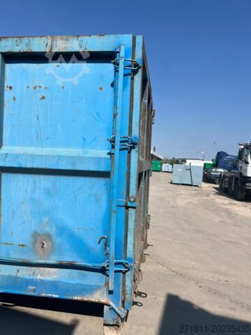 Roll-off container  CONTAINER SCARRABILE USATO A CIELO APERTO