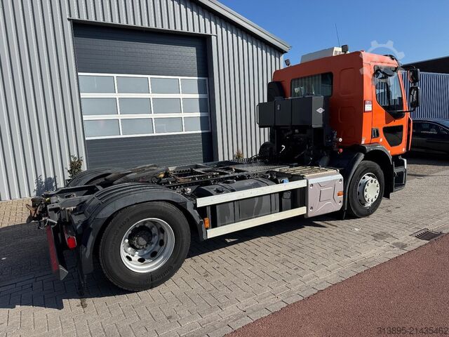 Standard tractor Renault D-Wide Vrachtwagen / Trekker Registratie, Trekh...
