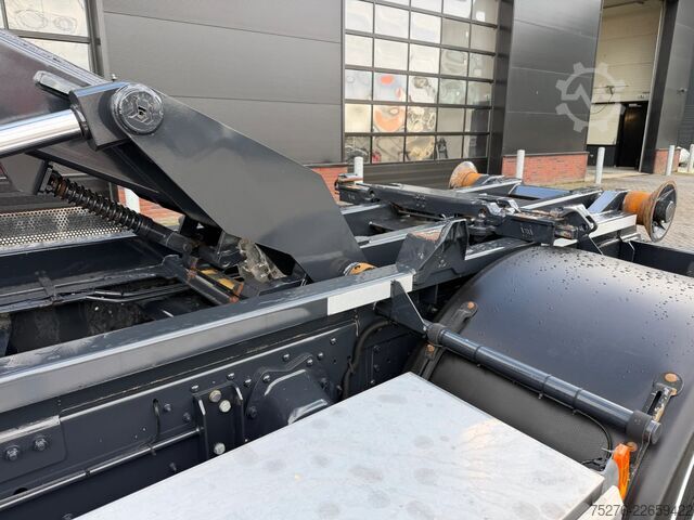 Hakenarmsystem Iveco 190EL25 Haaksysteem/Kraan Euro 6  51.000 km