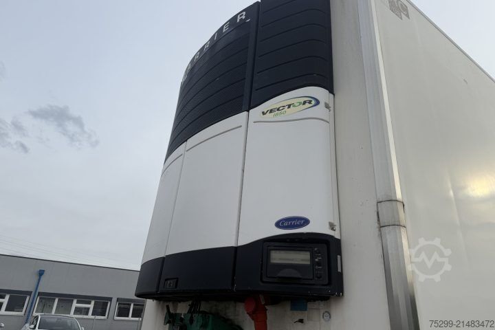 Reefer semitrailer  SVKA24 Carrier 1850 / Swiss-Vehicle