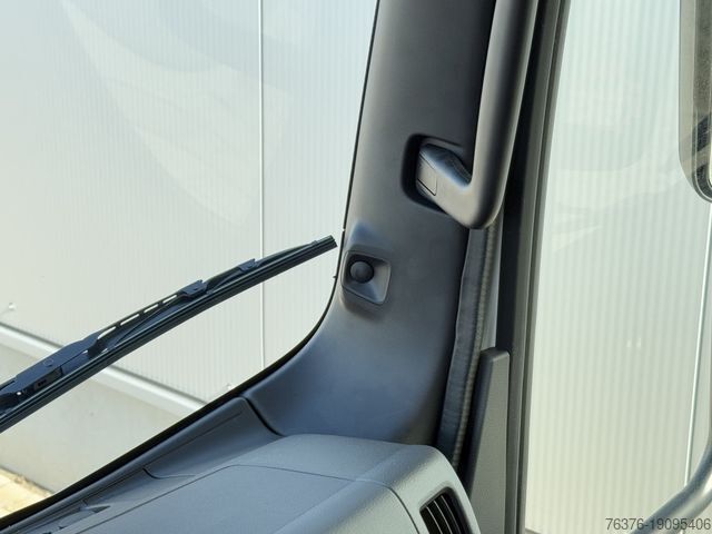 Other ISUZU NMR-M29 9Gang-Autom. Fahrgestell NEUES MODELL