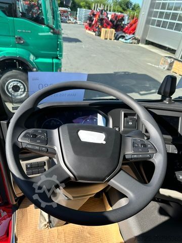 Holztransporter LKW MAN TGS 33.510 BB 6x6/PLATTFORM/KRAN EPSILON Q150Z