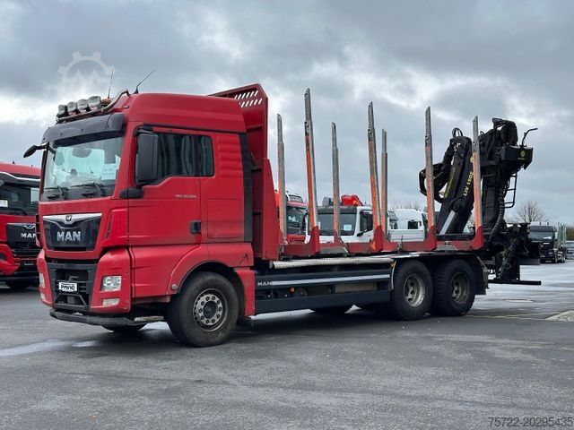 Holztransporter LKW MAN TGX 26.500 6x4 BL Kurzholz TajfunLIV 150Z 9,6