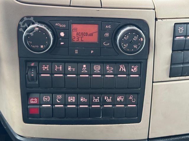 Holztransporter LKW MAN TGX 26.500 6x4 BL Kurzholz TajfunLIV 150Z 9,6