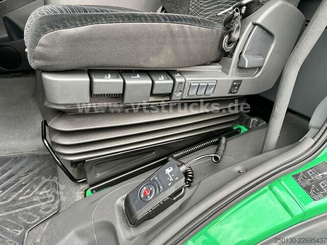 Transporter mit Koffer MERCEDES-BENZ Atego 818L 4x2 BL *LBW*