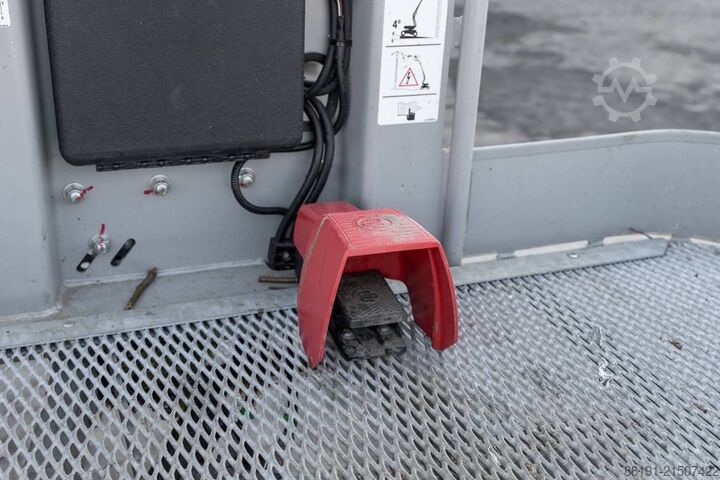 Gelenkteleskoparbeitsbühne Manitou ManGo 12