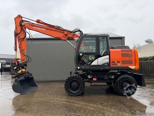 Radbagger Hitachi ZX 140 W T-5