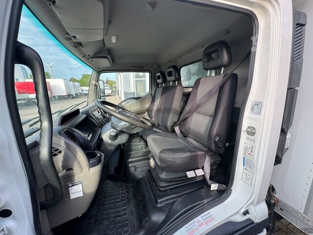 Transporter mit Koffer NISSAN NT500 56.15 Koffer mit LBW*Ahk*nur 34.800 km *