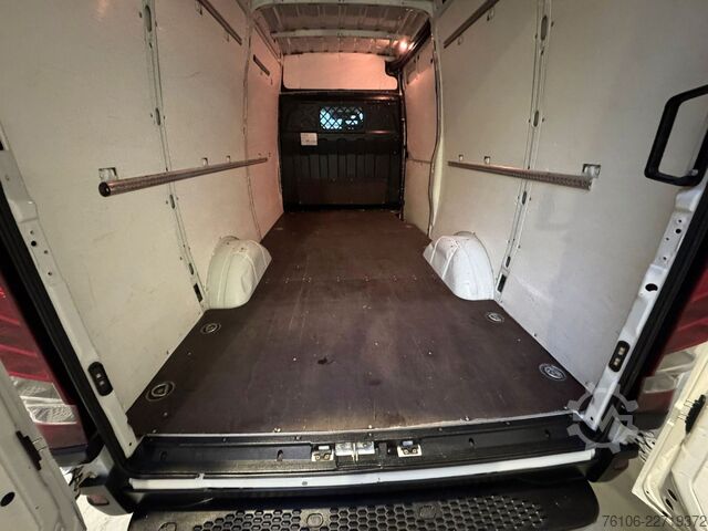Kastenwagen IVECO Daily 35S16 Kastenwagen *Klima*2 stück auf Lager