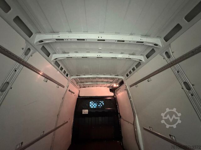 Kastenwagen IVECO Daily 35S16 Kastenwagen *Klima*2 stück auf Lager